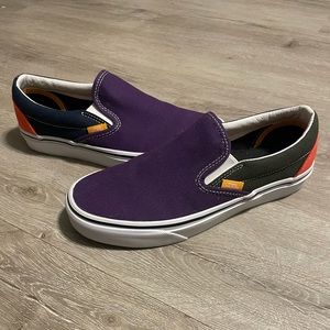 Classic Slip on Colorblock Vans